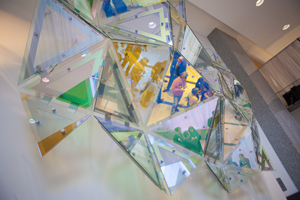 Christian Eckart: Hexagonal Perturbation