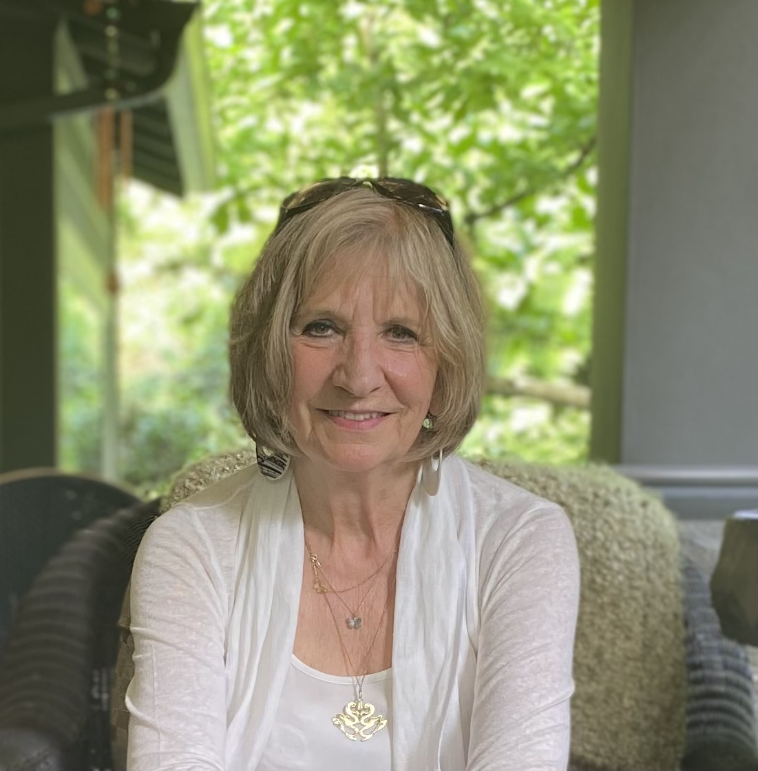 Deni Ellis Béchard