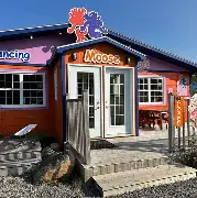 The Dancing Moose
