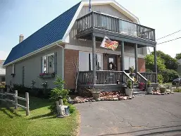 Hubert & Belle's